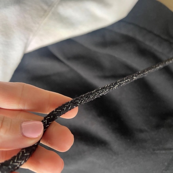 Bundle Two Cropped Sweatshirts size Small. Good American and Universal Threads. - Picture 4 of 14